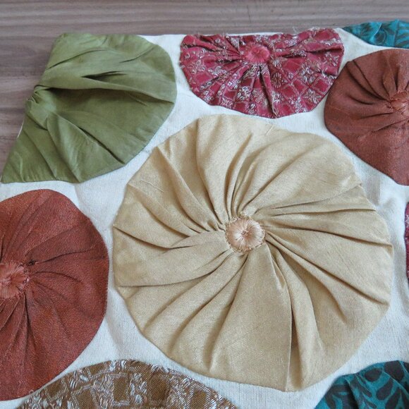 PIER 1 IMPORTS Cotton Silk Applique Patchwork Circle Decor Throw Pillow Sham - Picture 6 of 13